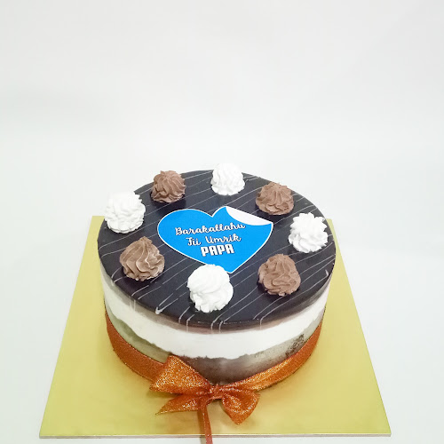 Toko Kue Online Ranee's Cake (2) - Marketing Only - Gastronomi dan perhotelan
