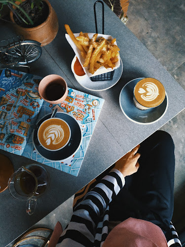 Opinii despre Luthier Coffee în Kota Palembang - Gastronomi dan perhotelan
