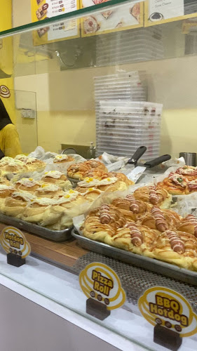 Jl. Tukad Pakerisan, Dauh Puri Klod, Kec. Denpasar Bar., Kota Denpasar, Bali 80225