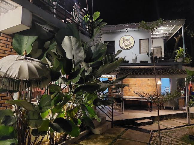 Comentarii opinii despre Kopi Darat Garden Cafe Jakabaring