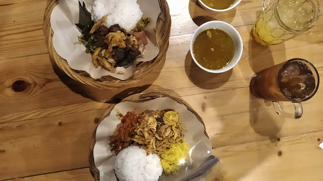 Warung Bu Komang - Gastronomi dan perhotelan