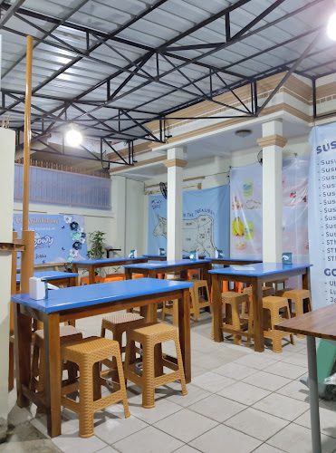 Opinii despre Angkringan Susu Sapi Murni 'MOOWY' în Kota Makassar - Gastronomi dan perhotelan