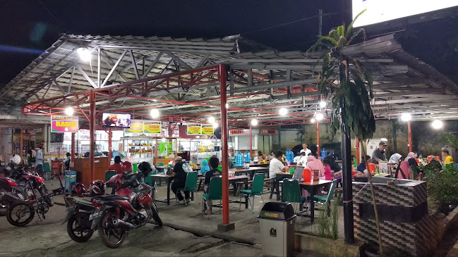 Pujasera Taman Puri - Gastronomi dan perhotelan