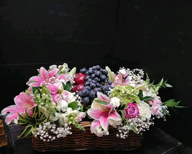 Opinii despre Flore Flower în Kota Tangerang Selatan - Gastronomi dan perhotelan