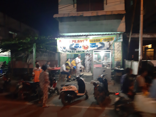 Ayam Penyet Wonk Jowo - Gastronomi dan perhotelan