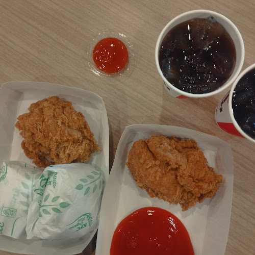 Opinii despre KFC • Dago în Kota Bandung - Gastronomi dan perhotelan
