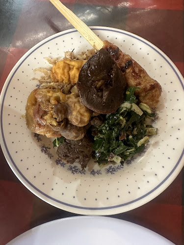 Lawar Bali Kartika - Gastronomi dan perhotelan