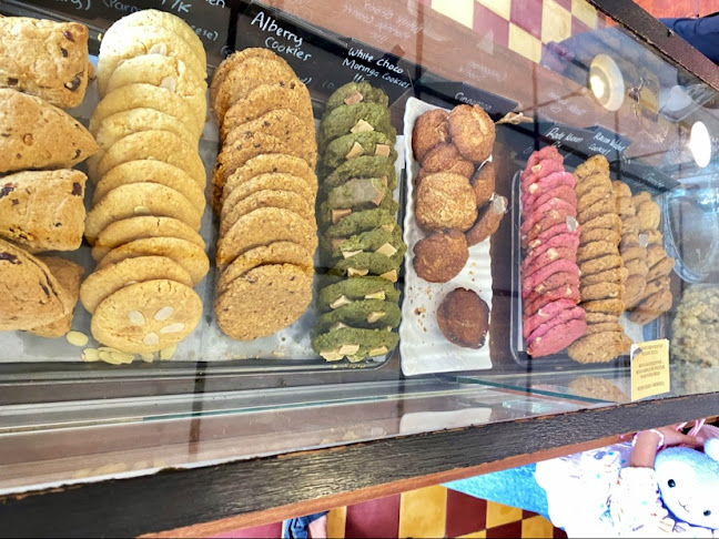 ViaVia Artisan Bakery - Gastronomi dan perhotelan