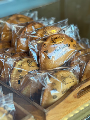 Cella Bakery - Gastronomi dan perhotelan