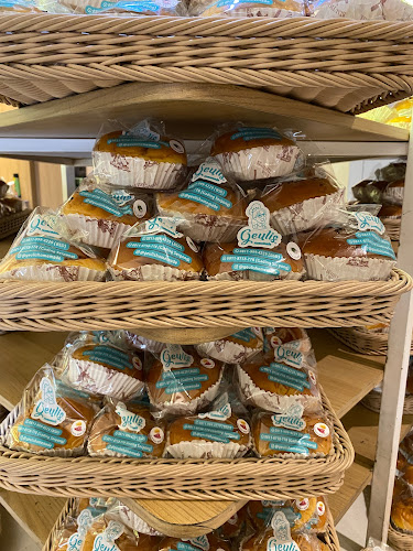 Opinii despre Snack Box Jajanan Pasar GEULIS HOMEMADE în Kota Tangerang Selatan - Gastronomi dan perhotelan