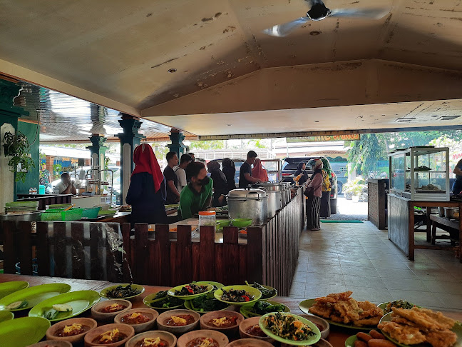 Rumah Makan Pondok Garuda