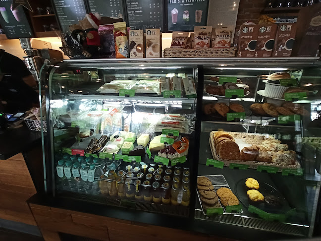 Starbucks Cambridge City Square - Gastronomi dan perhotelan