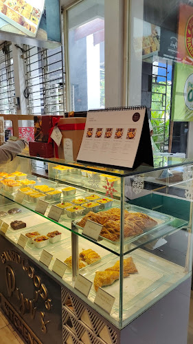 Pyn's Kitchenette - Gastronomi dan perhotelan