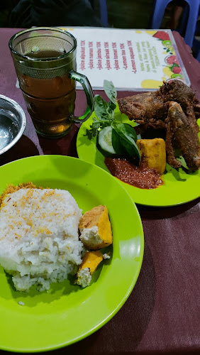 Opinii despre Pecel Lele Persaudaraan în Kota Bandung - Gastronomi dan perhotelan