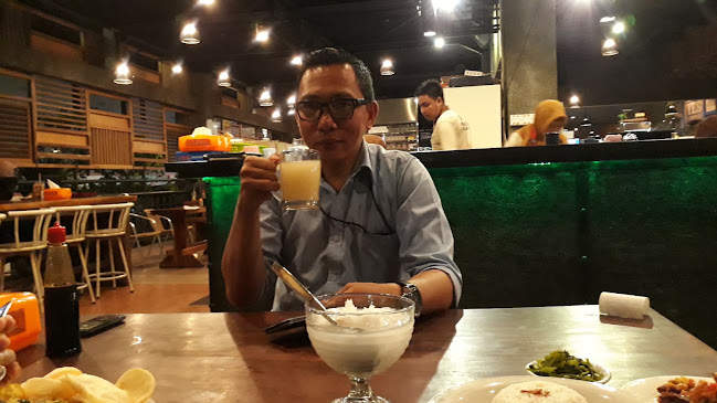 Kingdom Foodcourt & Coffee Toffee - Gastronomi dan perhotelan