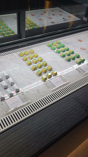 Seseduh Resto & Lounge Semarang - Kota Semarang