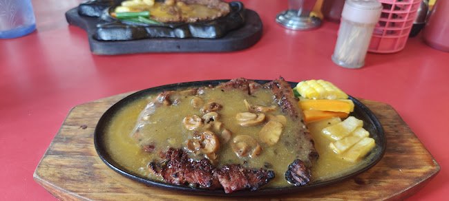 MAMOO Steak & Chicken Grill