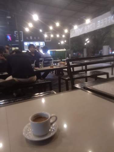 Opinii despre Indi Kopi Kenjeran (Enjoy For Everyone) în Surabaya - Gastronomi dan perhotelan