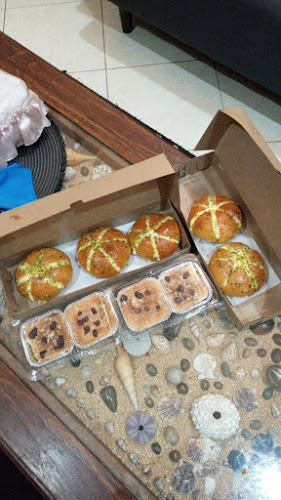 Tien's Cake and Bakery