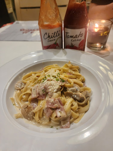 Opinii despre Boncafe Steak & Ice Cream în Kota Samarinda - Gastronomi dan perhotelan