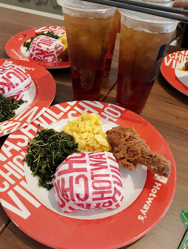 Opinii despre Hotway's Chicken Tasikmalaya în Kab. Tasikmalaya - Gastronomi dan perhotelan