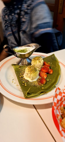 Opinii despre Kisah Manis Dago în Kota Bandung - Gastronomi dan perhotelan