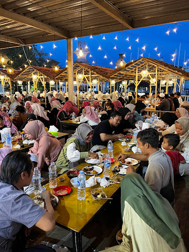 Opinii despre Saraba Nyaman Floating Restaurant în Kota Banjarmasin - Gastronomi dan perhotelan