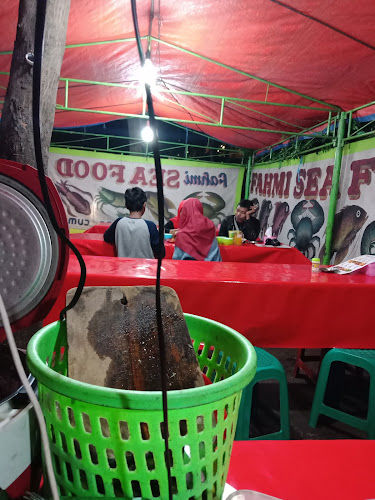 Opinii despre Fahmi Sea Food în Kota Bandung - Gastronomi dan perhotelan