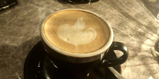 Opinii despre WARUNK WOW KWB în Kota Batu - Gastronomi dan perhotelan