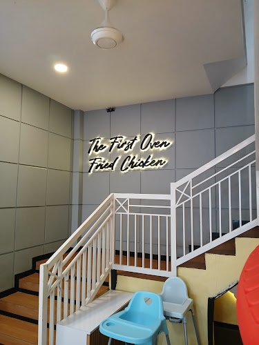 Labbaik Chicken Kaligandu - Gastronomi dan perhotelan