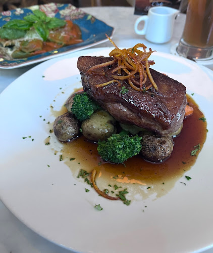 Jl. Danau Tamblingan No.144, Sanur, Denpasar Selatan, Kota Denpasar, Bali 80228