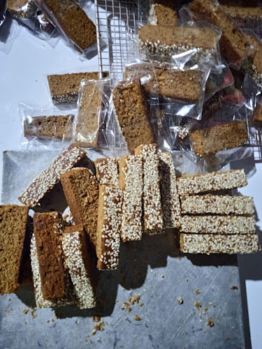 Opinii despre Bakpao & onde onde Pak Suroto în Kota Semarang - Gastronomi dan perhotelan