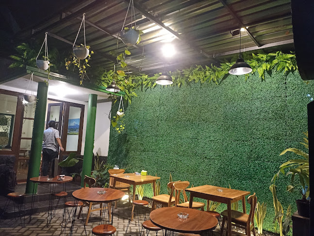 Tak Kunjung Padam Coffee House Surabaya