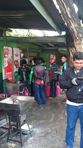 Opinii despre Warung Anugrah Bawakaraeng în Kota Makassar - Gastronomi dan perhotelan