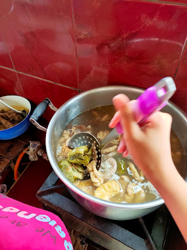 Jl. Kebon Tangkil No.15, Kb. Jeruk, Kec. Andir, Kota Bandung, Jawa Barat 40181