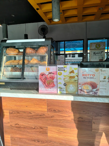 Roti O Stasiun Poncol - Kota Semarang
