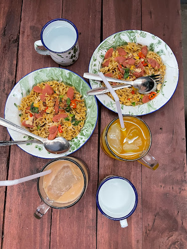 Warung prumahan & candy crepes