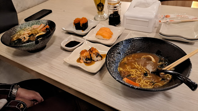 De' Sushi - Gastronomi dan perhotelan