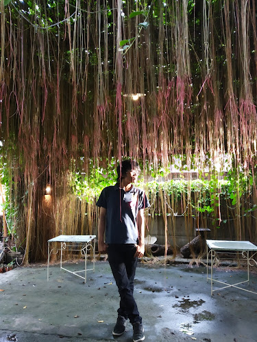 Jl. Amir Hamzah No.96Y, Mataram Tim., Kec. Mataram, Kota Mataram, Nusa Tenggara Bar. 83127