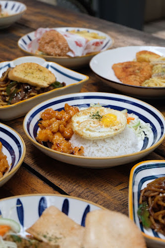 Maraca Books And Coffee