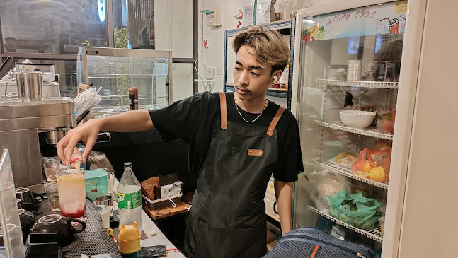 Opinii despre Sandy's Palembang Taste & Coffee în Kota Batam - Gastronomi dan perhotelan