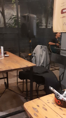 Opinii despre Harman Cafe în Surabaya - Gastronomi dan perhotelan