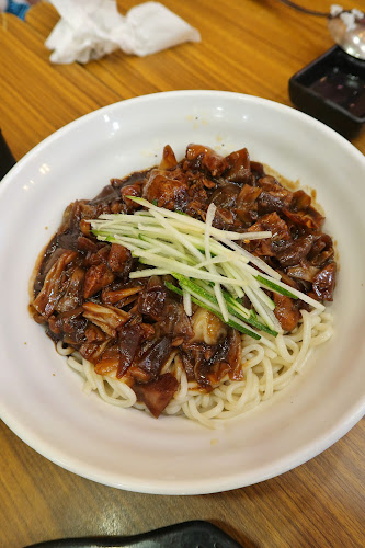 Dae Jang Geum Grand Batam - Gastronomi dan perhotelan