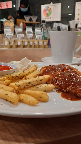 Opinii despre Loko Cafe - Semarang Tawang în Kota Semarang - Gastronomi dan perhotelan