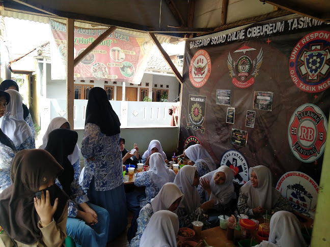 J7WC+XV5 bengkel motor NZR, Masuk gang depan Jl. Awipari, Awipari, Kec. Cibeureum, Kab. Tasikmalaya, Jawa Barat 46196