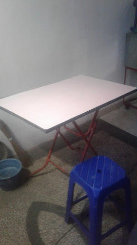 Ayam Geprek Deni's - Gastronomi dan perhotelan