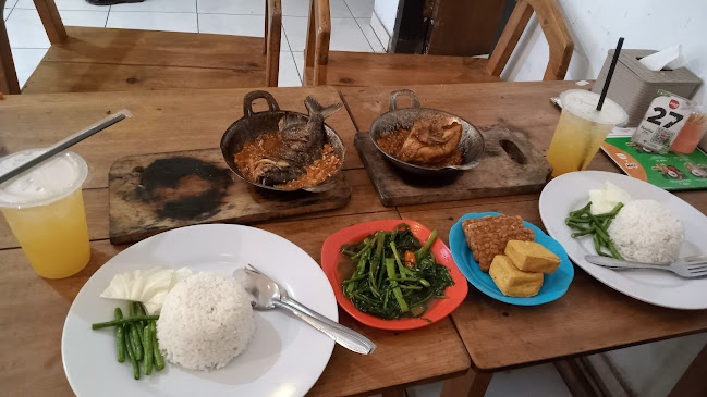 Comentarii opinii despre AYAM