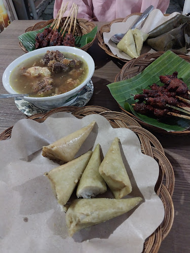 Warung Sate Rembiga UTAMA Bu Ririn - Gastronomi dan perhotelan