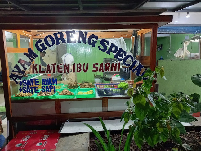 Ayam Goreng Klaten Ibu Sarni - Gastronomi dan perhotelan