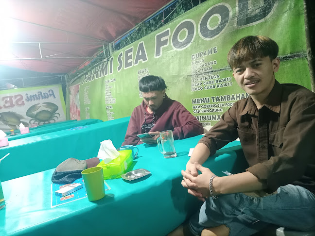 Fahmi Sea Food - Gastronomi dan perhotelan